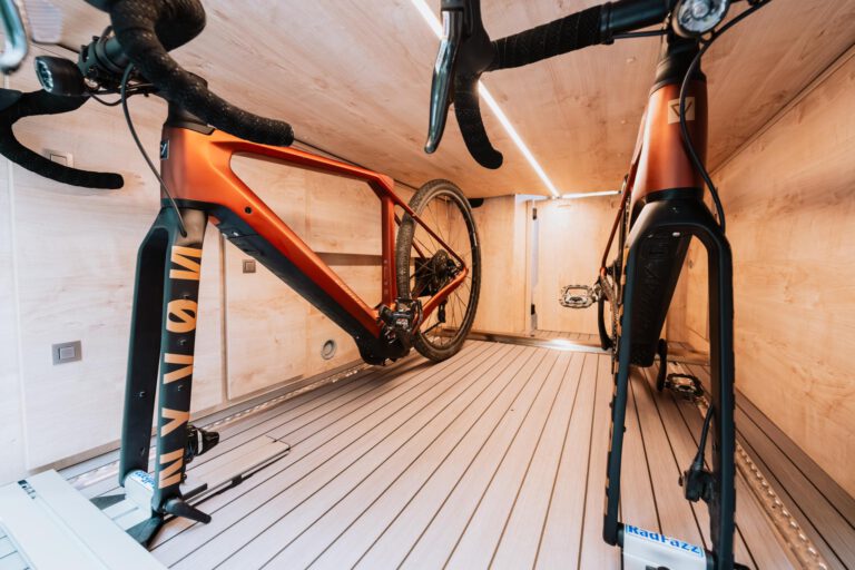 RUNNER 636 ACTIVE MALETERO BICIS